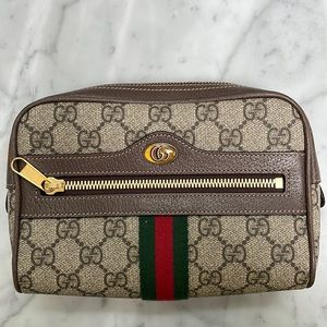 Gucci belt bag barley worn